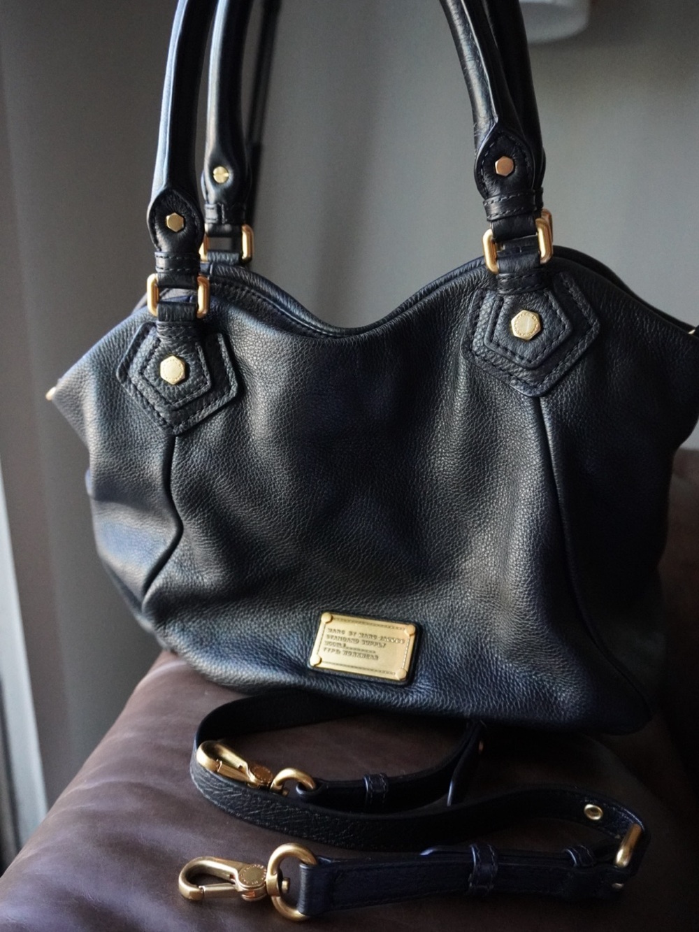Marc by Marc Jacobs Black Leather Shoulder Bag with Gold Hardware - Picture 12 of 15